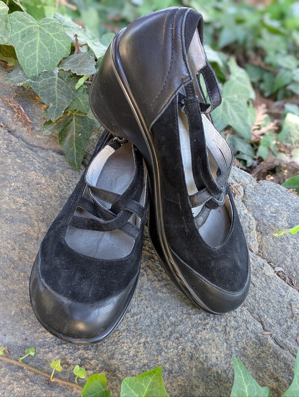 Jambu Toronto Wedge Black — Women's Casual Shoes